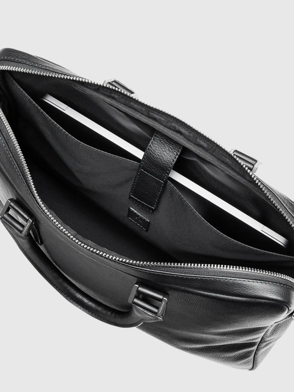 Ame Waterproof Smart Briefcase