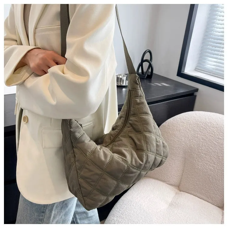 Canvas down Bag Female 2024 New Arrival Tide Fashion Shoulder Bag Quilted Tote Bag Easiest for Match Large-Capacity Crossbody Bag