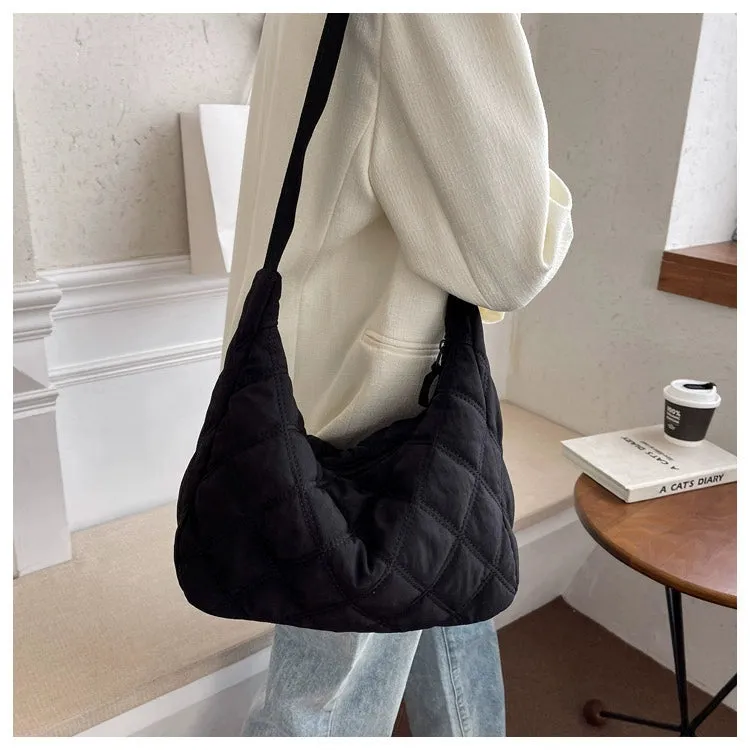 Canvas down Bag Female 2024 New Arrival Tide Fashion Shoulder Bag Quilted Tote Bag Easiest for Match Large-Capacity Crossbody Bag
