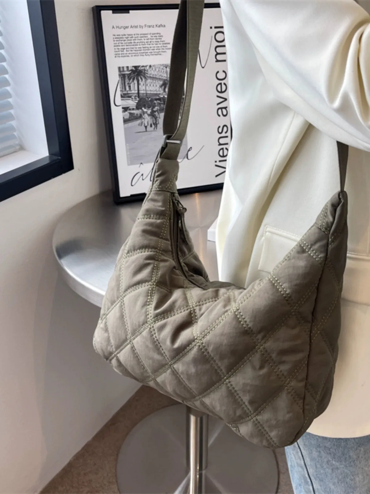 Canvas down Bag Female 2024 New Arrival Tide Fashion Shoulder Bag Quilted Tote Bag Easiest for Match Large-Capacity Crossbody Bag