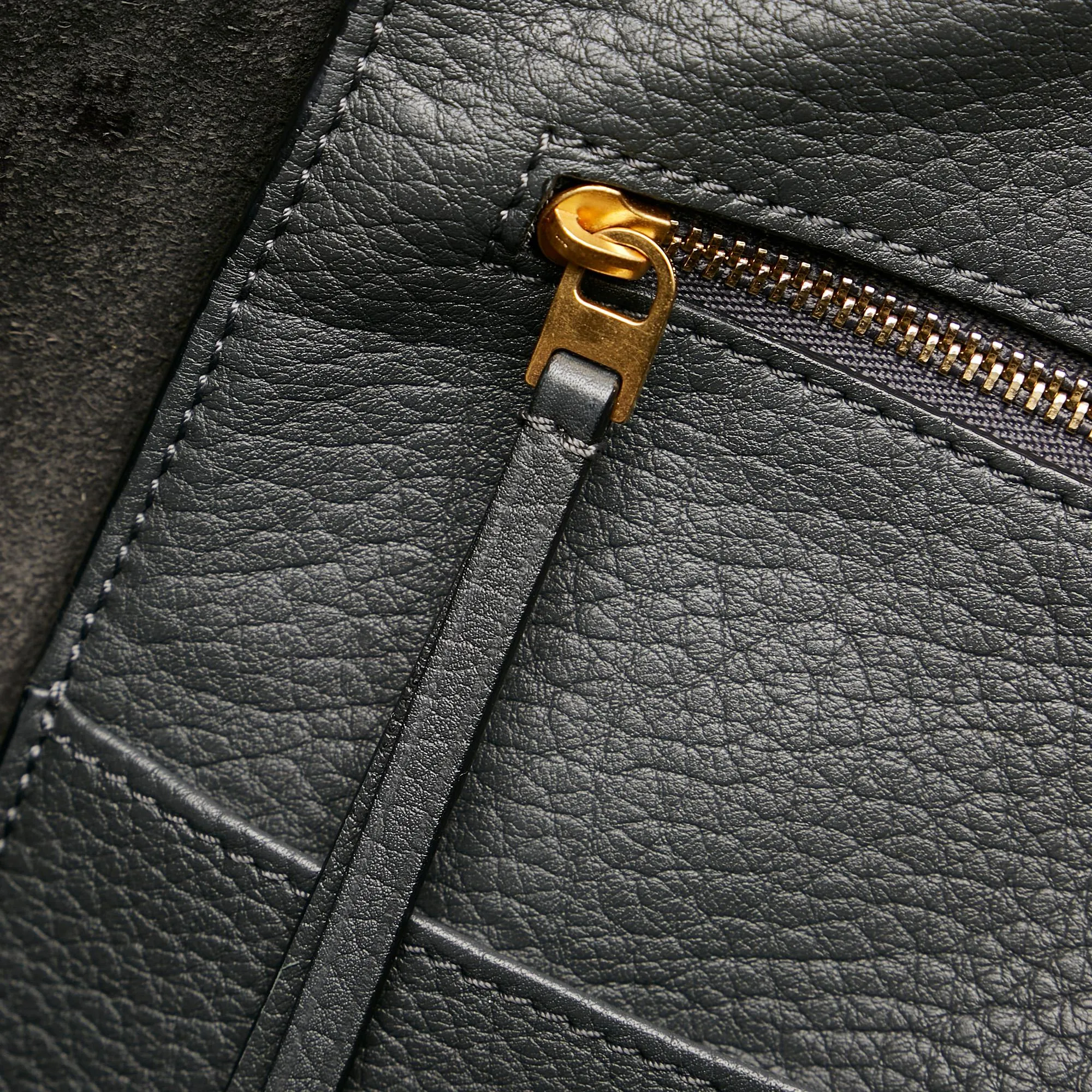 Celine Tie Tote Leather Handbag (SHG-31089)
