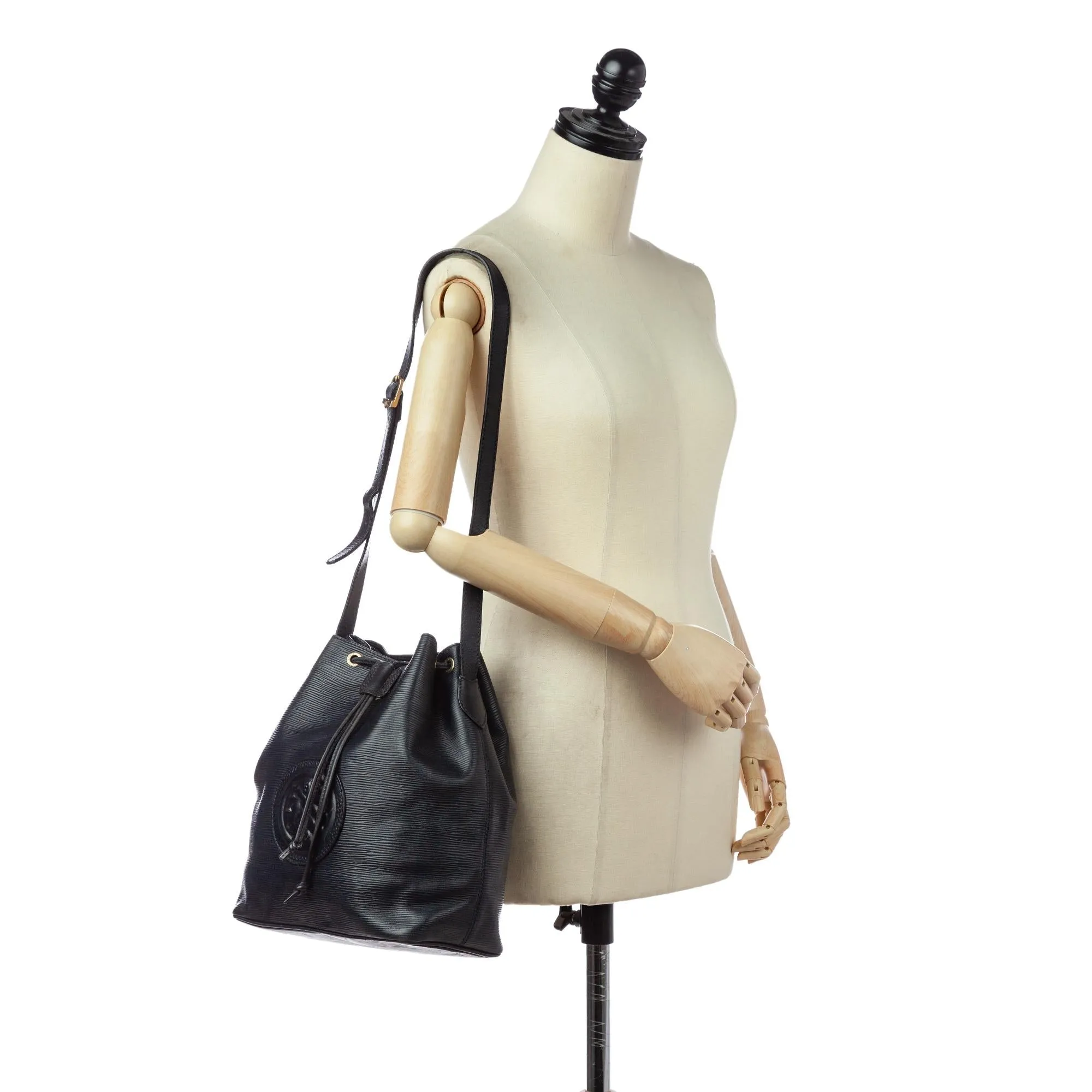 Fendi Mon Tresor Leather Bucket Bag (SHG-30890)