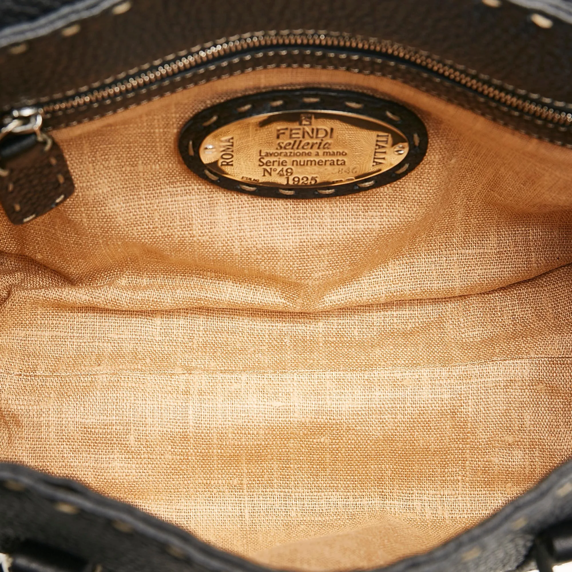 Fendi Selleria Linda (SHG-IhCiUs)