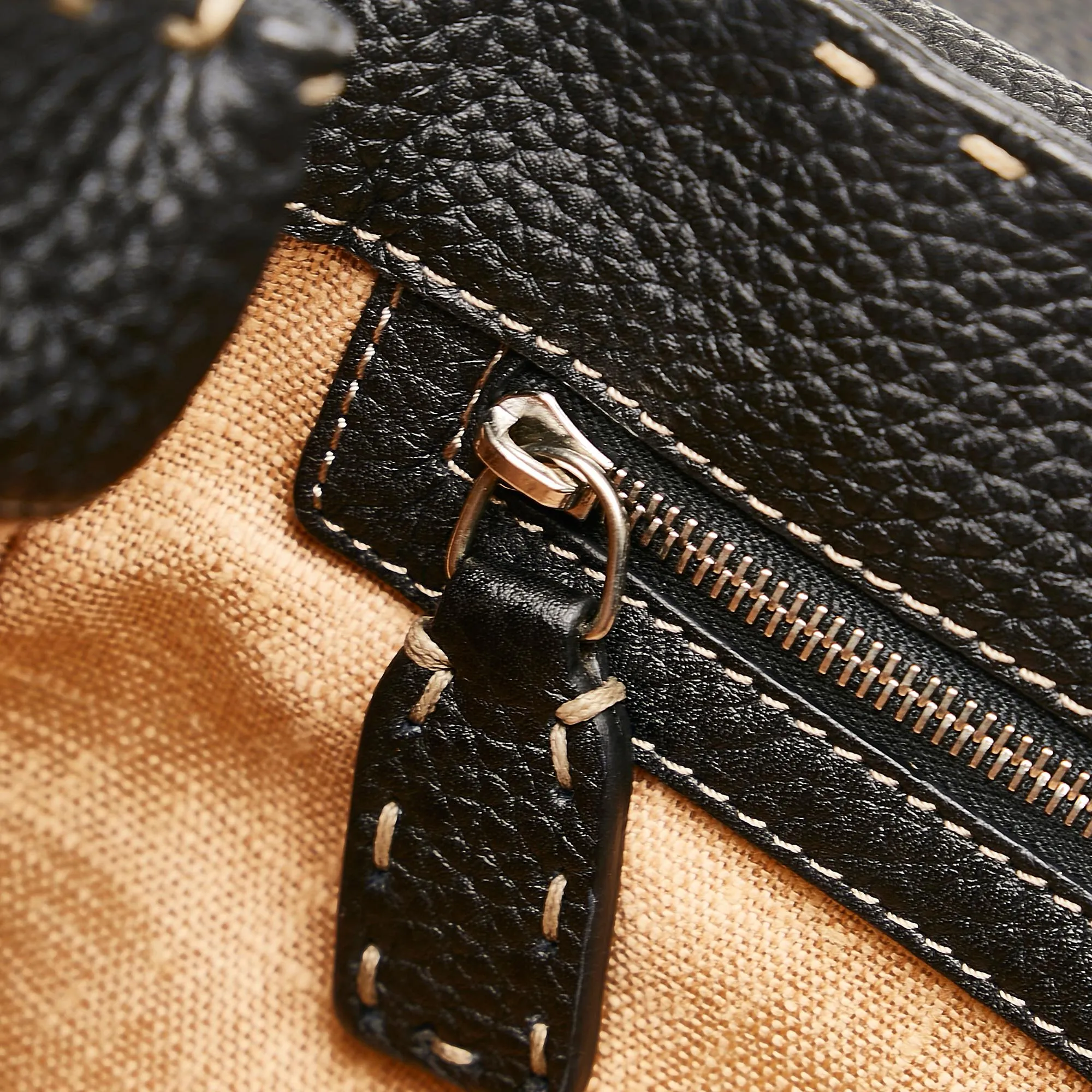 Fendi Selleria Linda (SHG-IhCiUs)