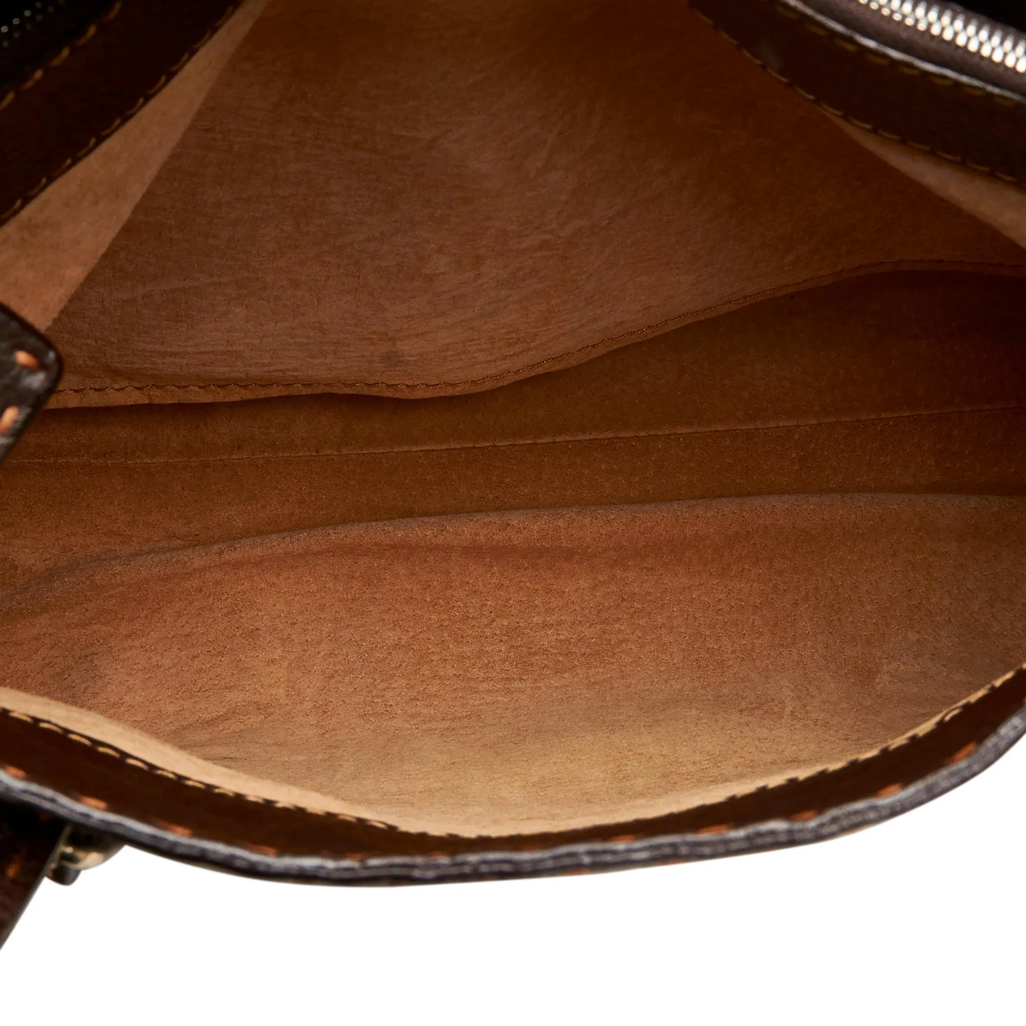 Fendi Selleria Shoulder Bag (SHG-ZtROJY)