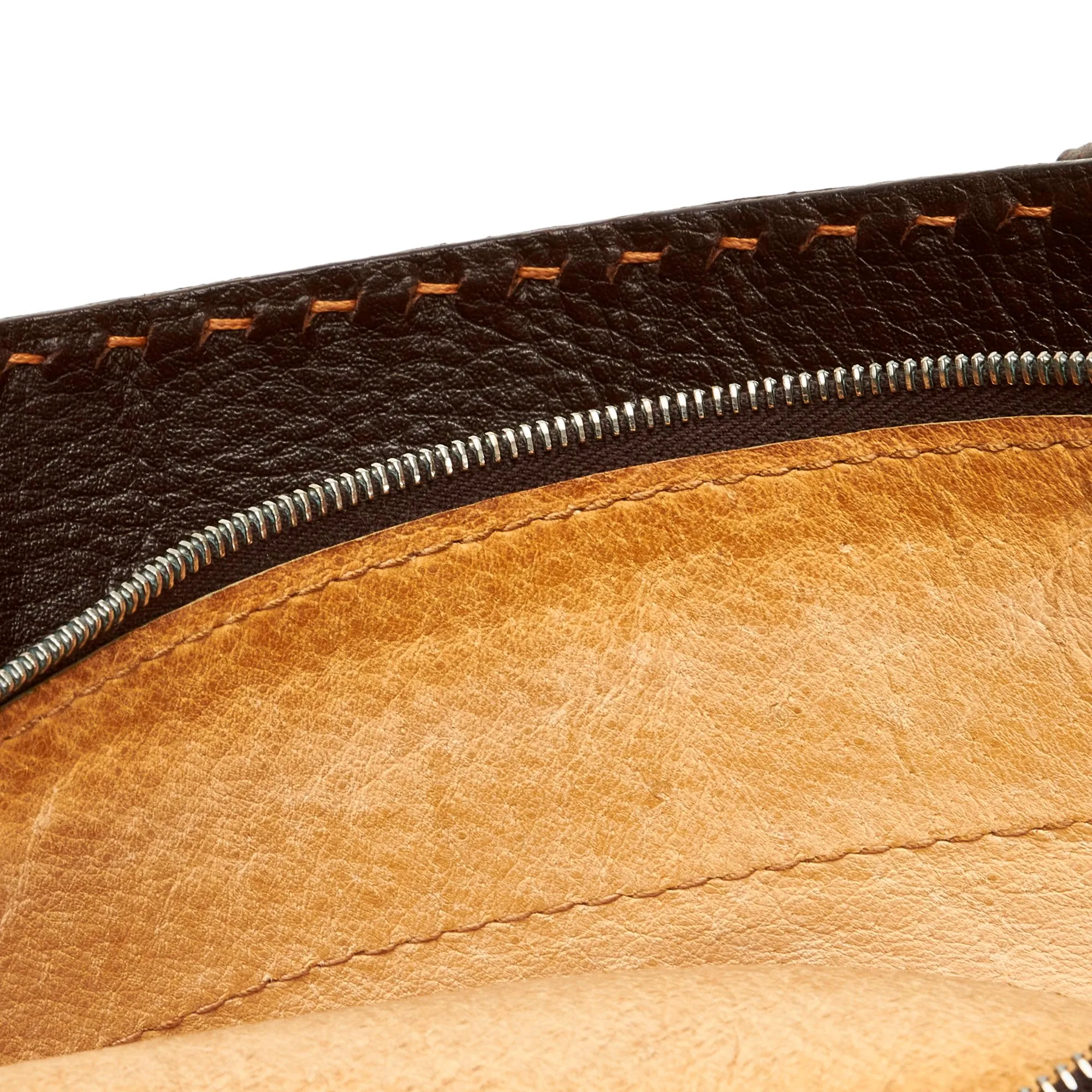 Fendi Selleria Shoulder Bag (SHG-ZtROJY)