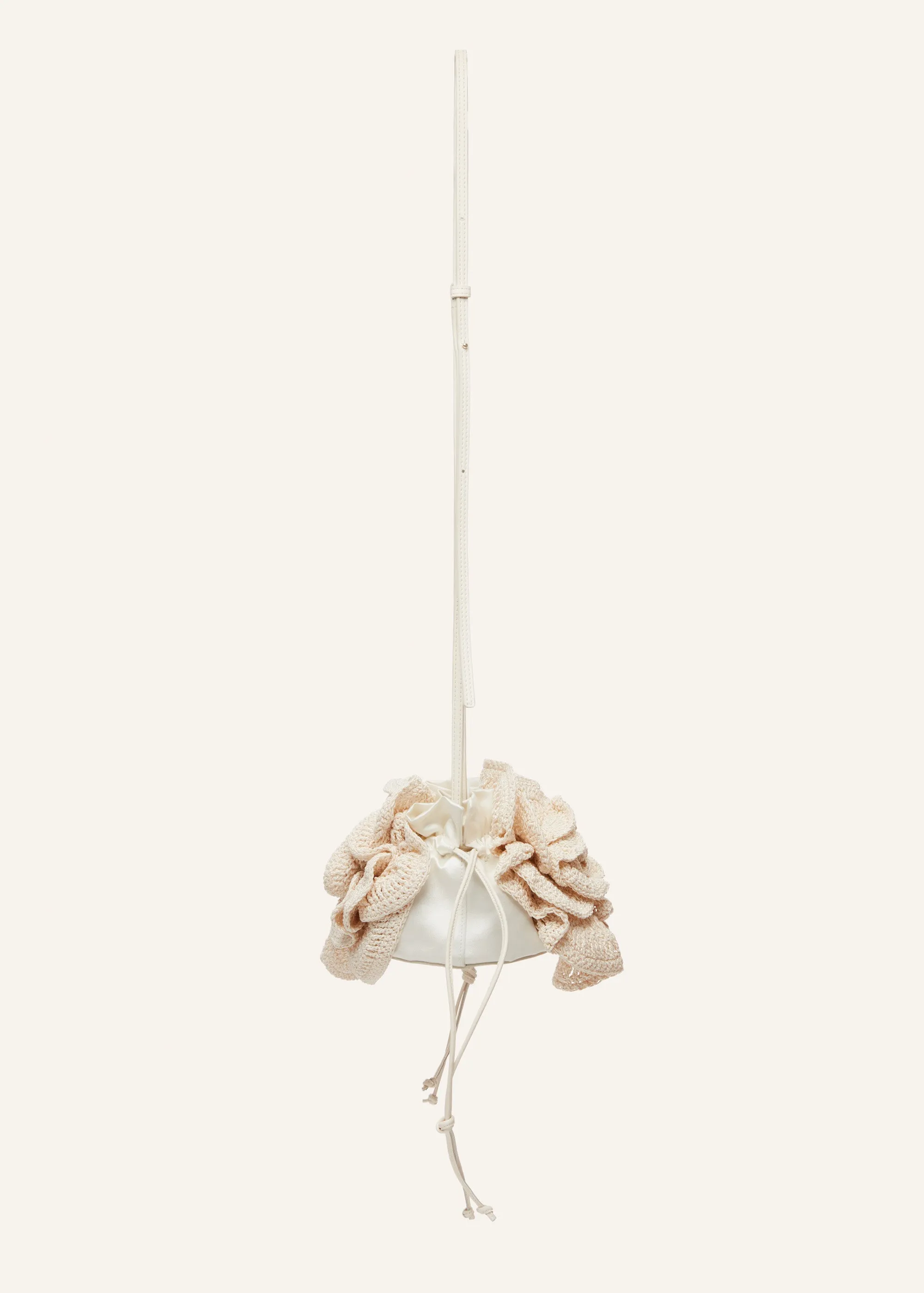 Magda bag in cream crochet